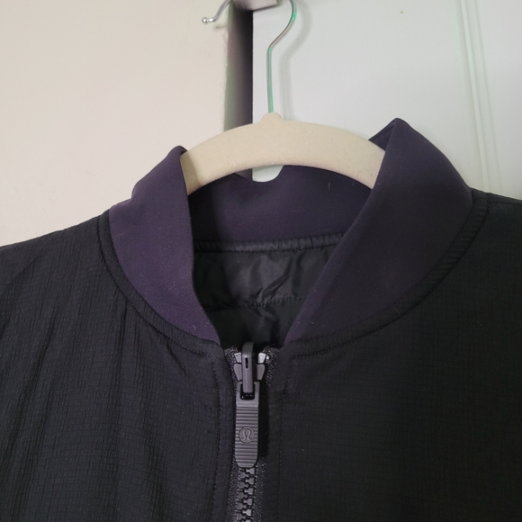 Lululemon Non-Stop Bomber (First Release) Size 4 - Picture 6 of 15